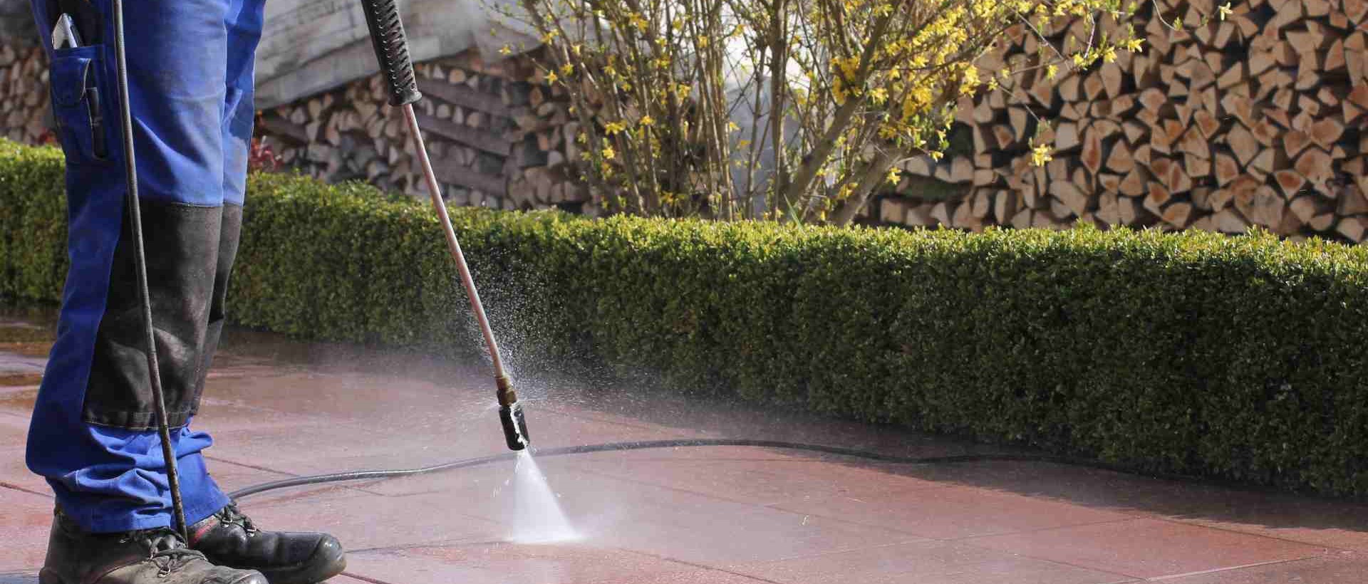garden maintenance E5
